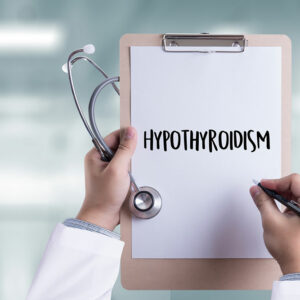 Hyperthyroidism vs. Hypothyroidism – Symptoms and Causes